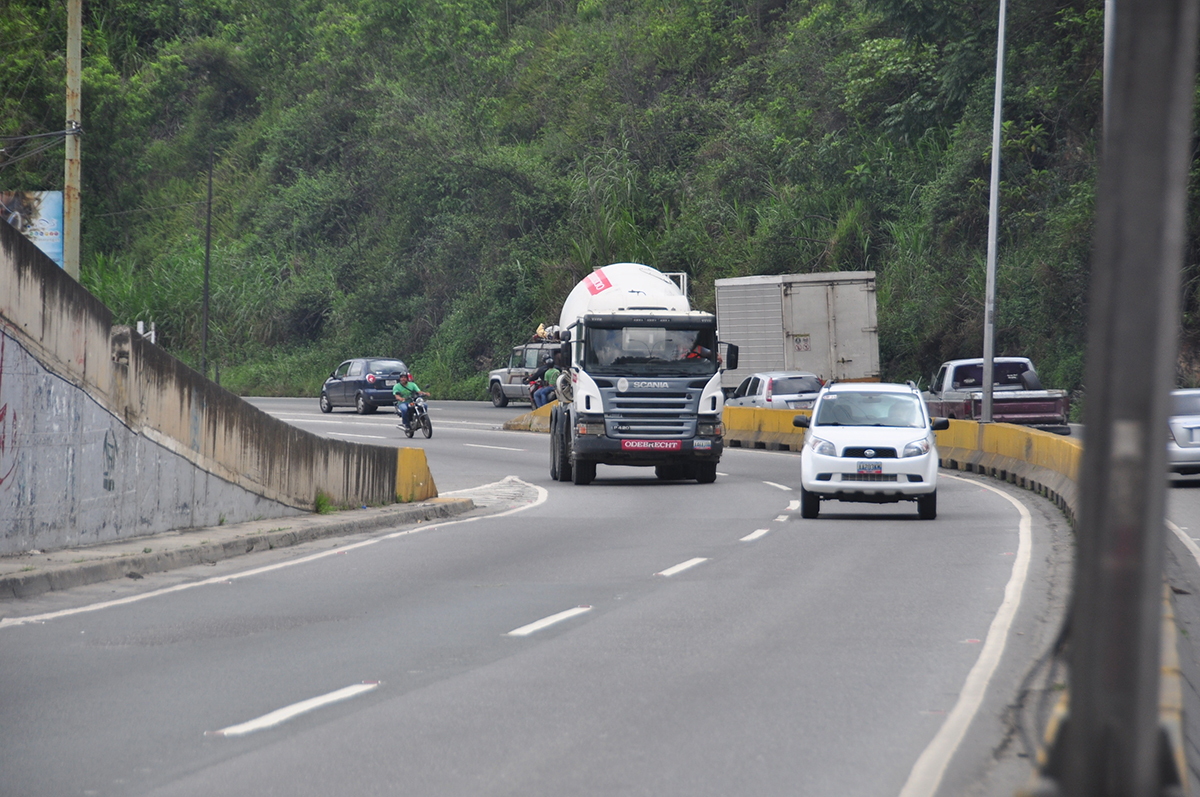 Frenan el hampa con puntos  de control en la Panamericana