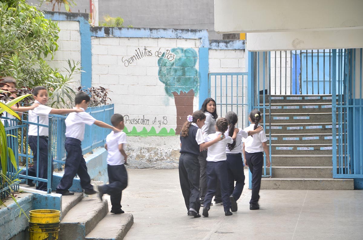 84.021 estudiantes de los Altos  vuelven a las aulas