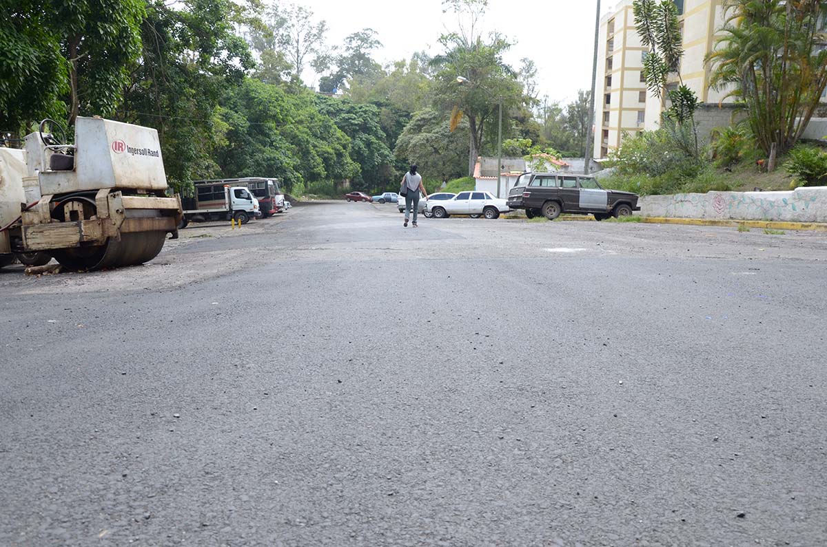 Calles de residencias Tiuna recibieron un cariñito