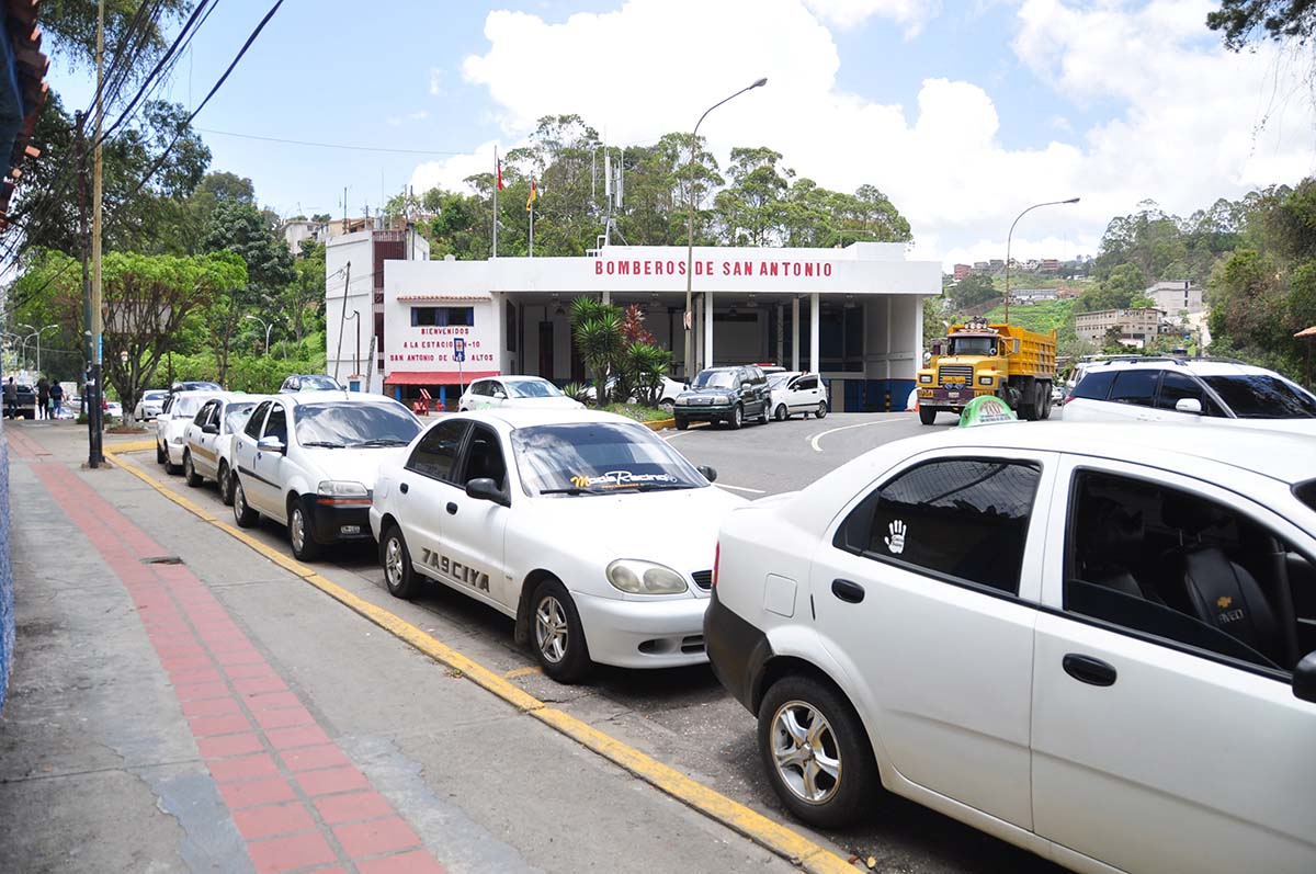 Citarán a líneas de taxis en Cámara  saliense por cobro ilegal de tarifas