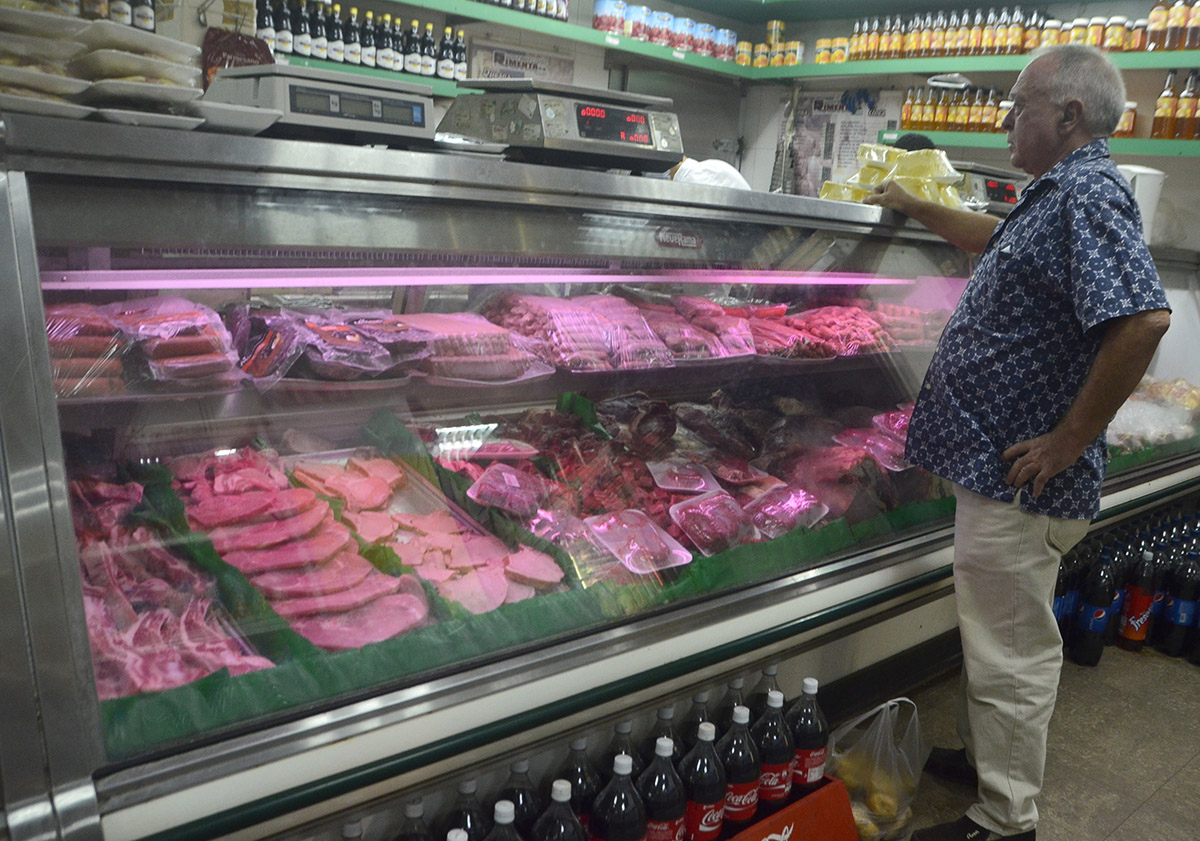 Tequeños pegan el grito por aumento de carne