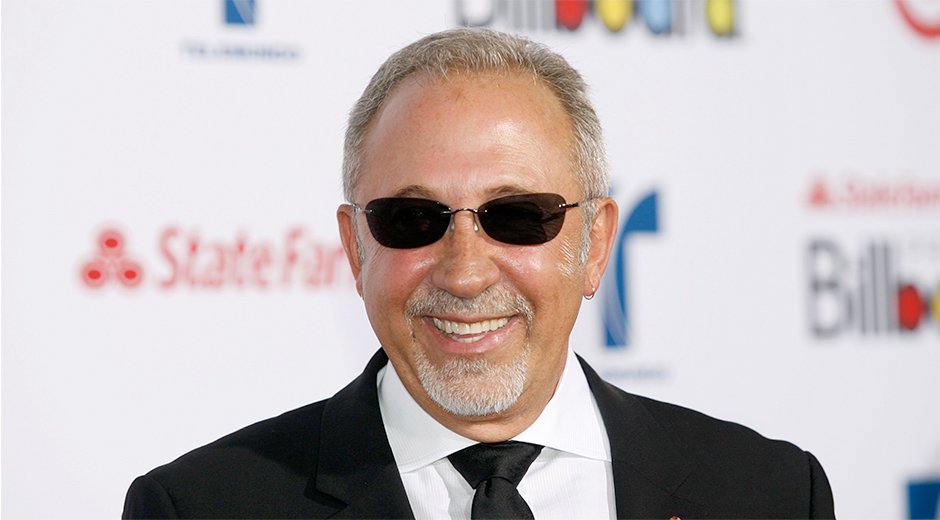 Emilio Estefan lanza vídeo en tributo a los logros de hispanos en EEUU