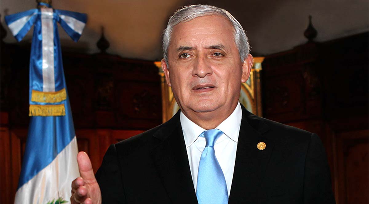 Presidente de Guatemala renuncia