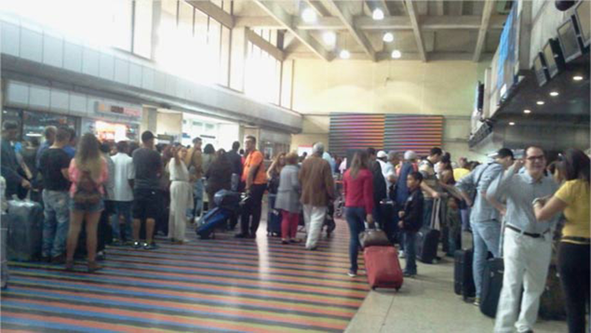Aumentó 900% el impuesto de salida del aeropuerto de Maiquetía