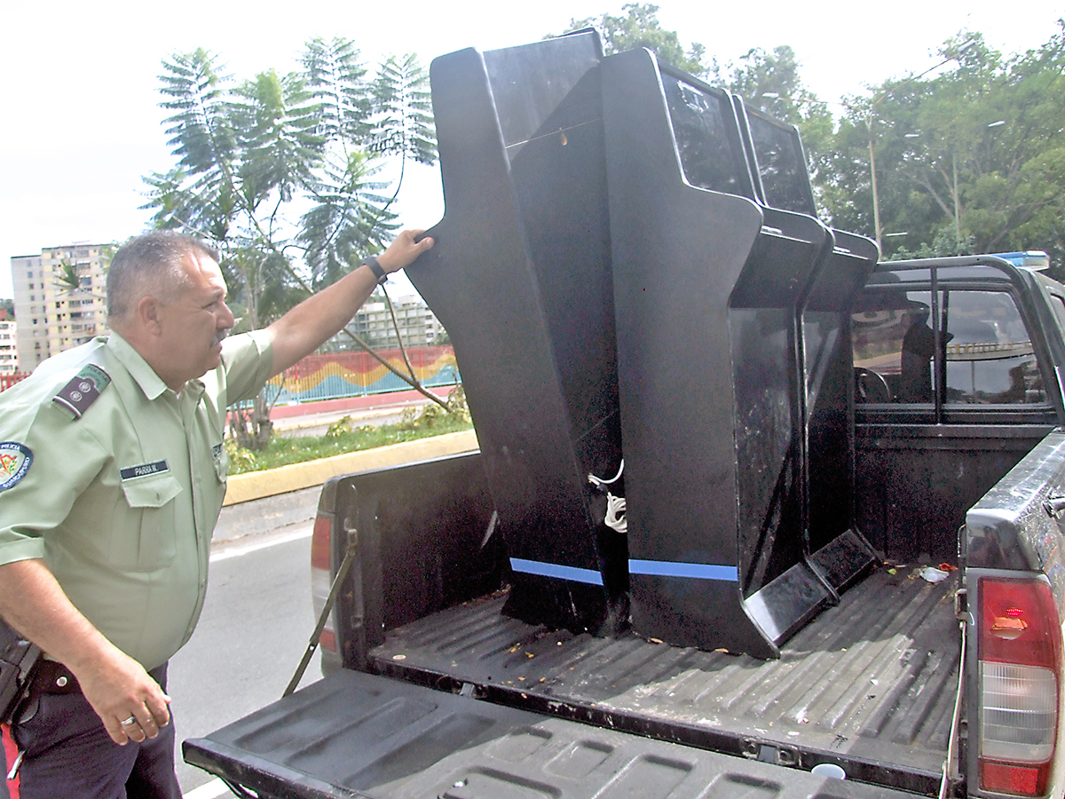 Clausuran sala de juegos clandestina