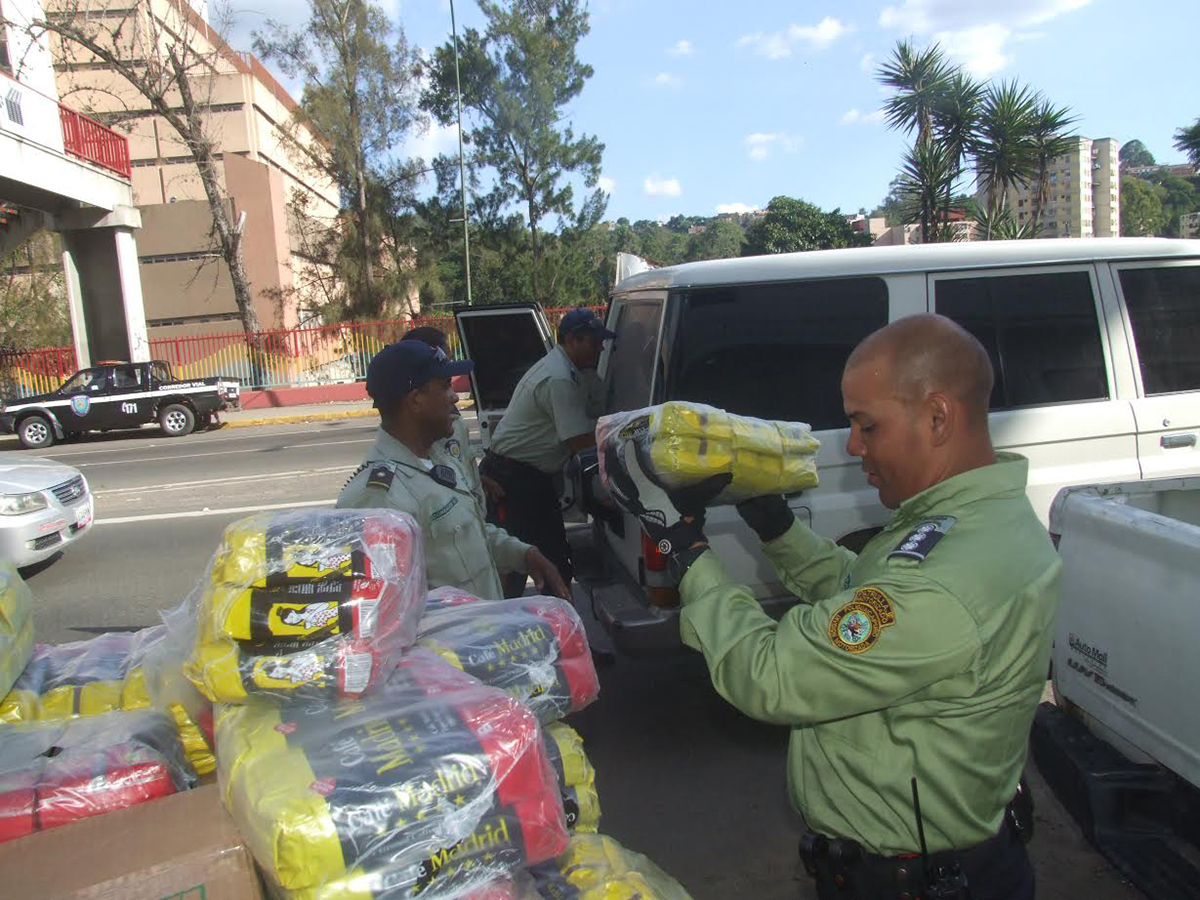 Poliguaicaipuro incautó  más de 2 mil productos de la red Mercal