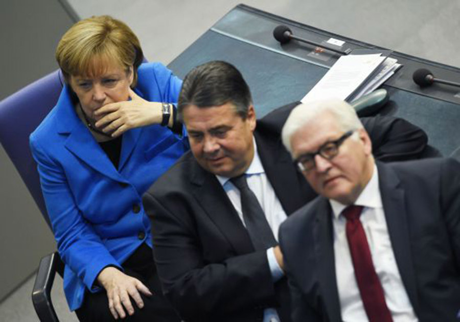 Merkel se queda cada vez más sola en su gestión de la crisis de refugiados