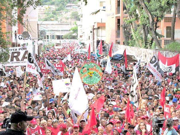 Chavismo desbordó las calles  para recibir a candidatos de  Miranda para la AN