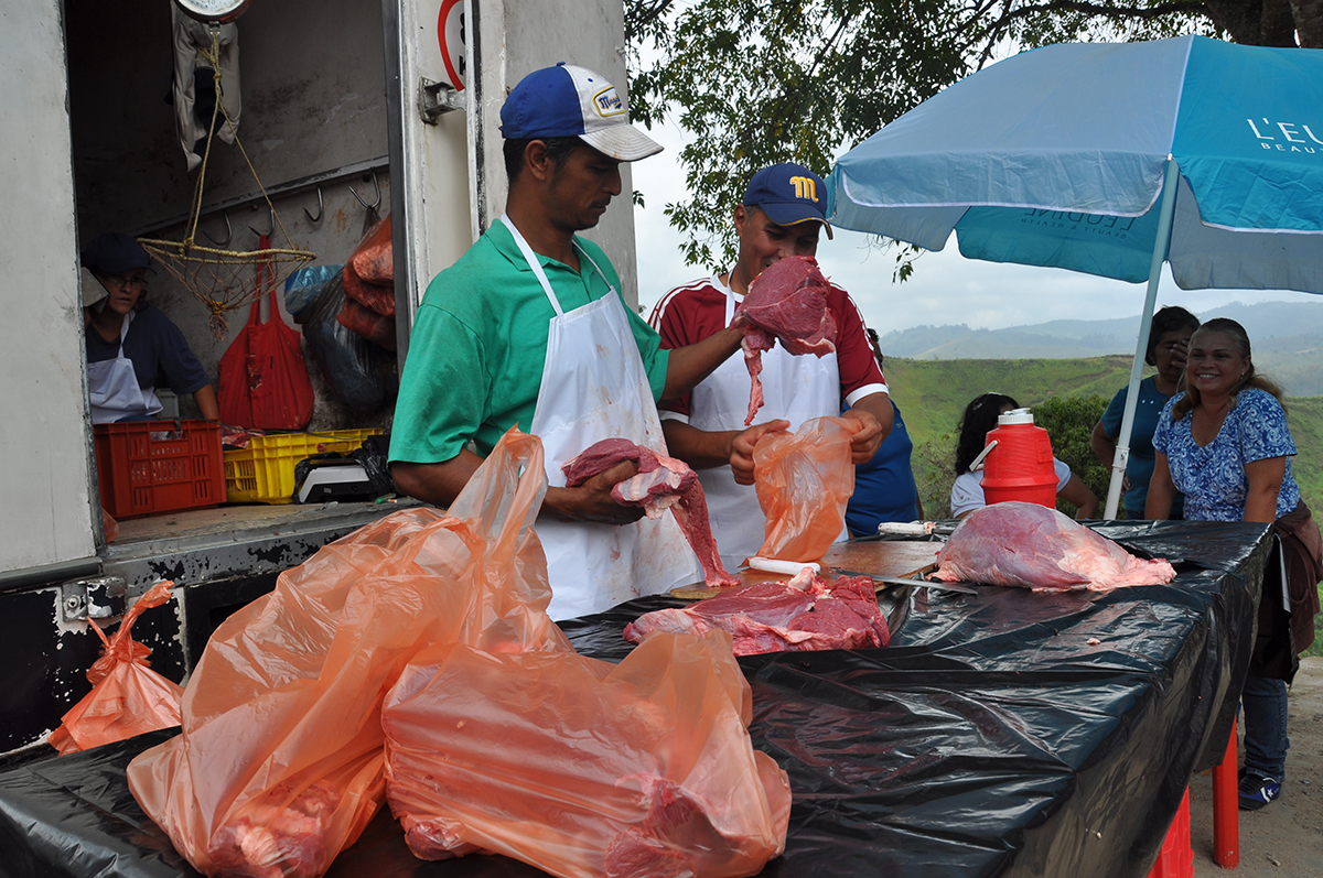 Vendieron 1.700 kilos de carne en Las Dalias