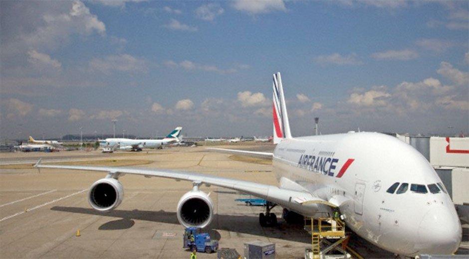 Cinco detenidos tras actos violentos en Air France