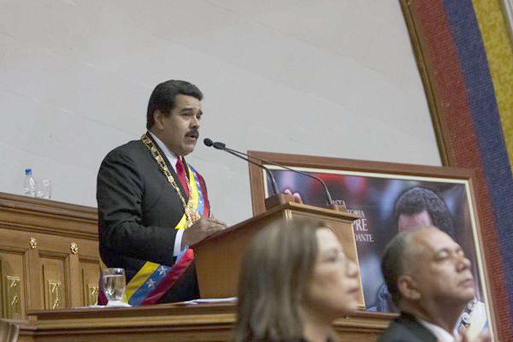 Maduro: Es un “abuso” que Kerry diga que democracia venezolana es imperfecta