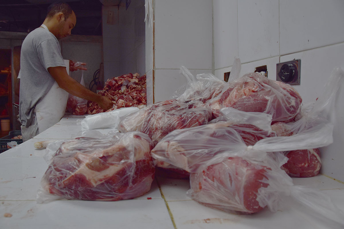 Vendieron 750 kilos de carne regulada en el Express