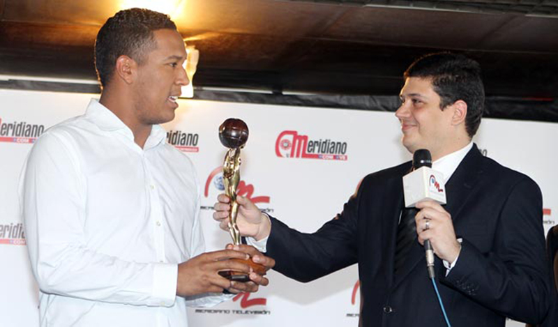 Salvador Pérez recibió el “Meridiano de Oro” como Atleta del año