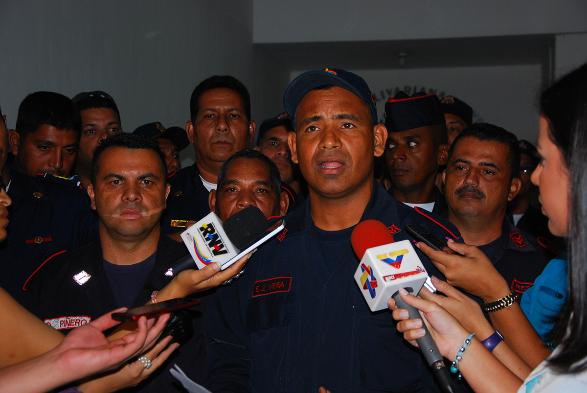 Incluirán pasivos laborales de bomberos en presupuesto de 2016