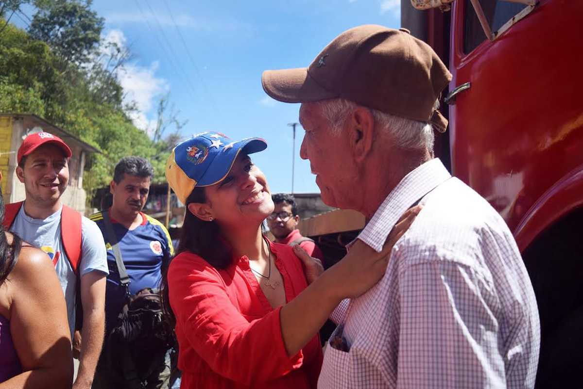 Erika Ortega promueve el voto chavista en Tácata