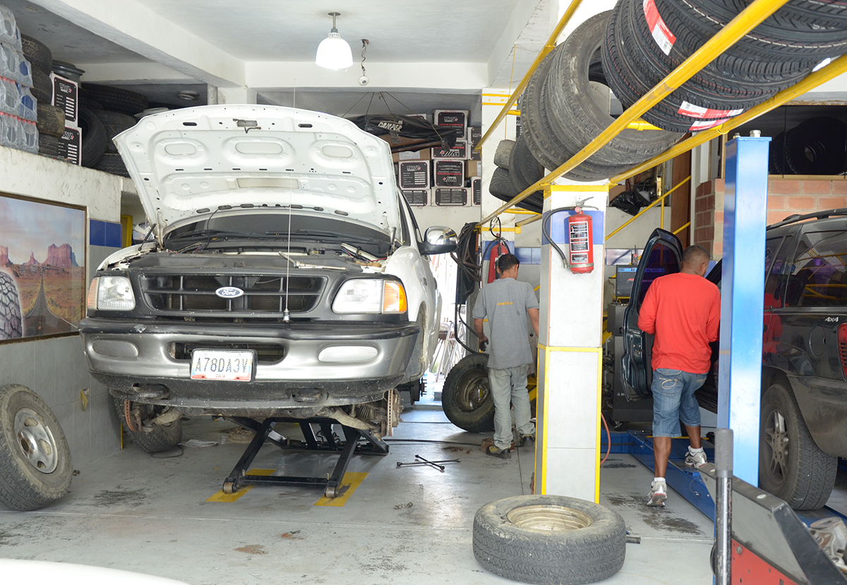 Sector automotor sigue ahorcado por falta de insumos