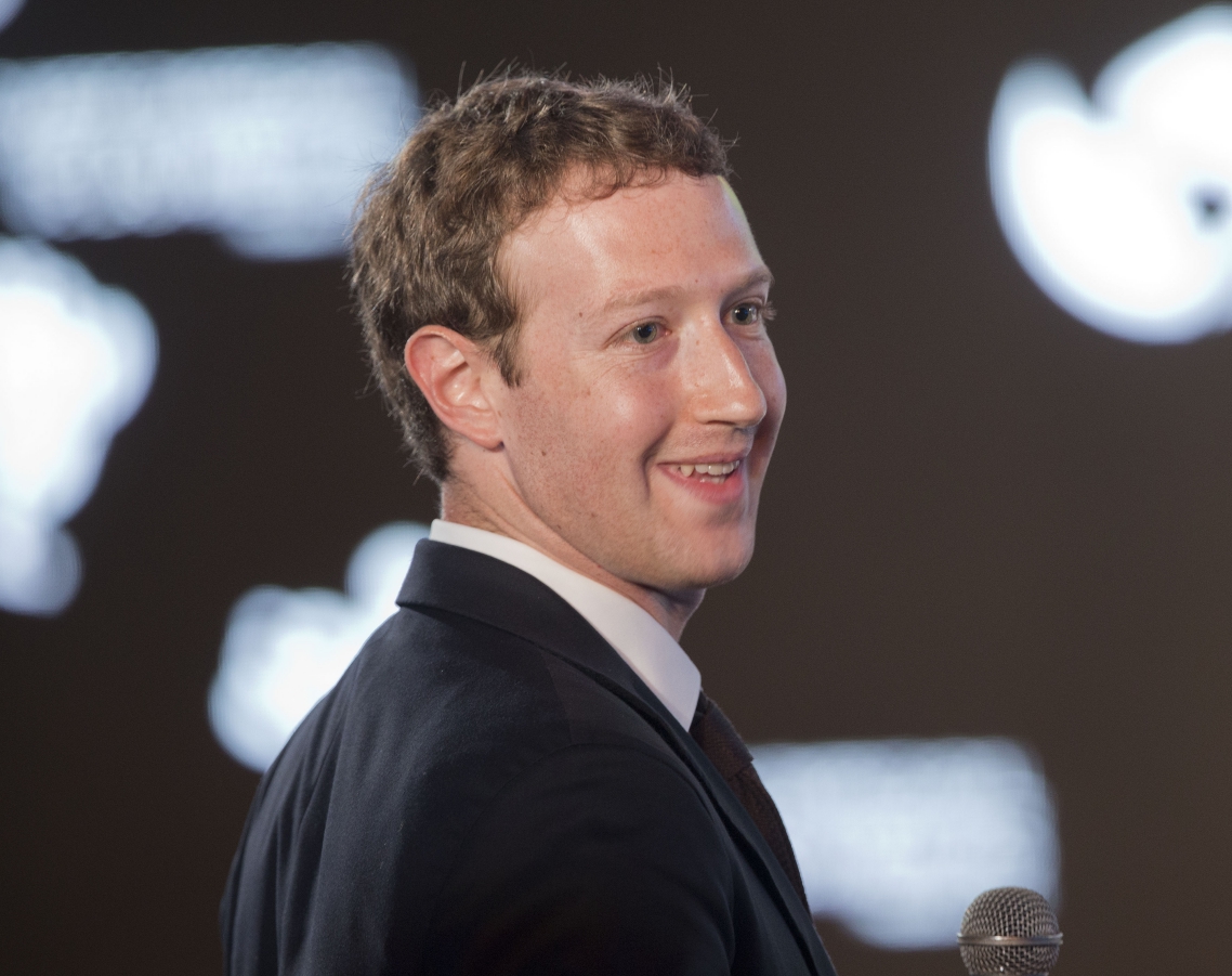 Nació la hija de Mark Zuckerberg y éste decidió donar su fortuna de Facebook