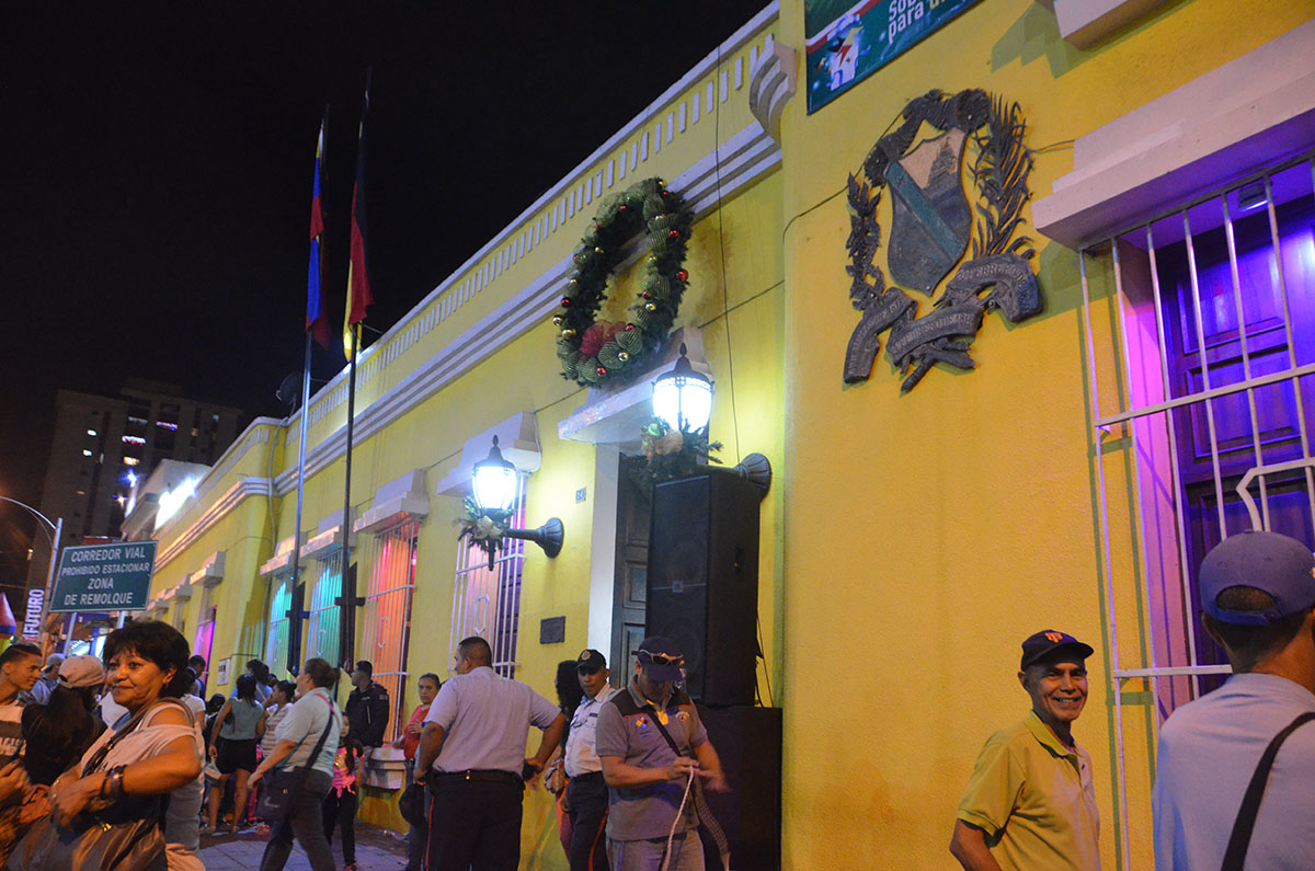 Tequeños disfrutaron un parrandón en la Casa Amarilla