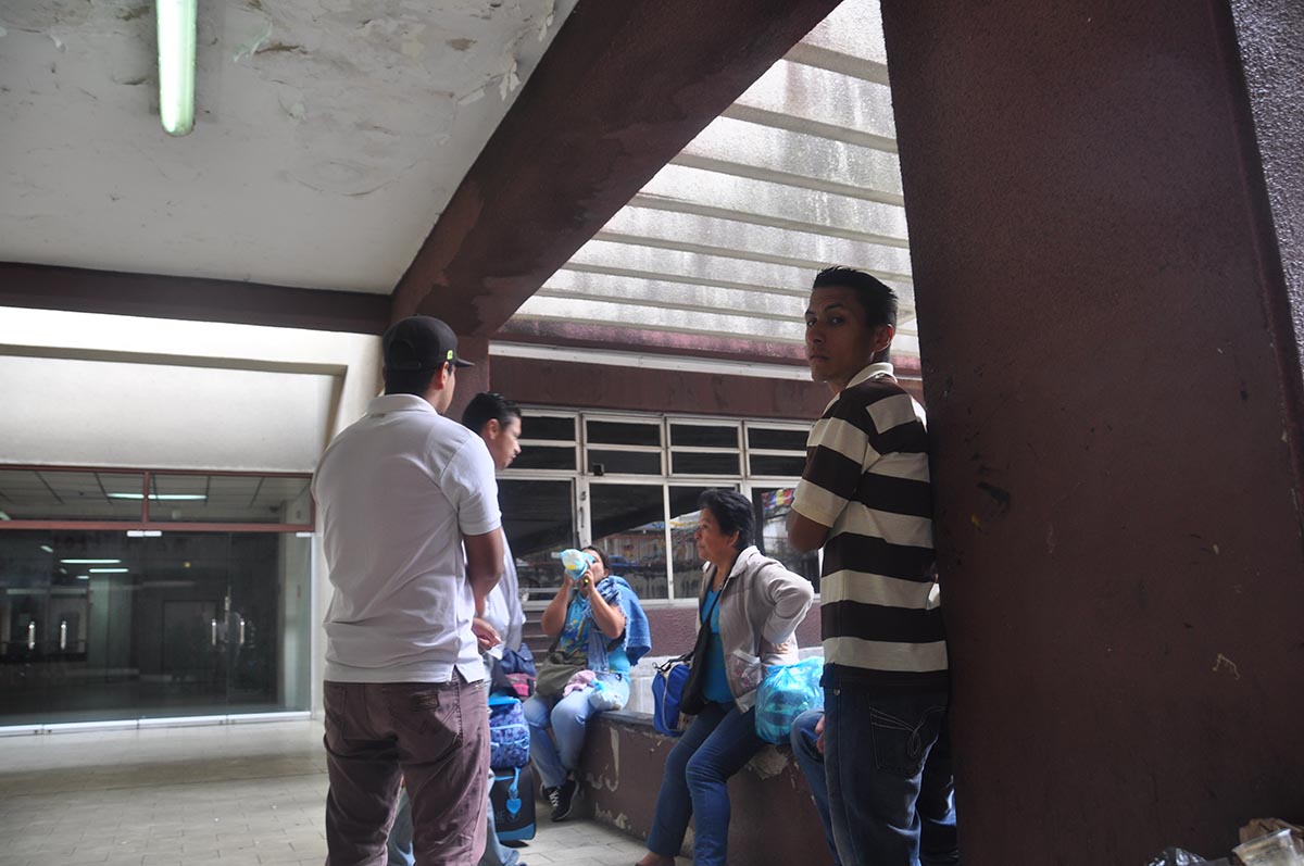 Especialistas del Victorino llegaron tarde porque estaban votando