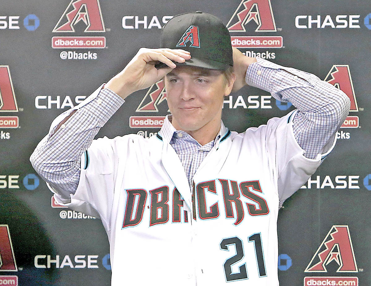 Arizona presentó a Zack Greinke