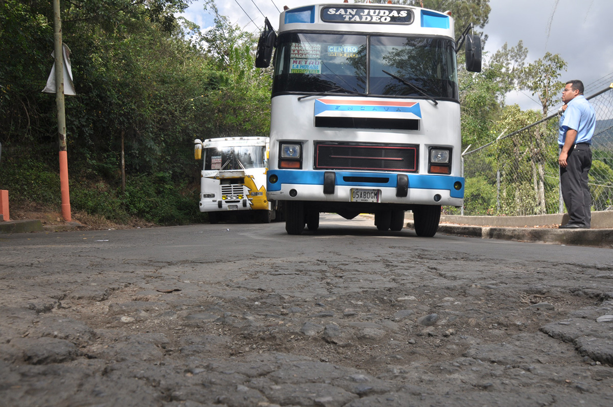 Huecamentazón tiene hartos a choferes de Santa Rosa