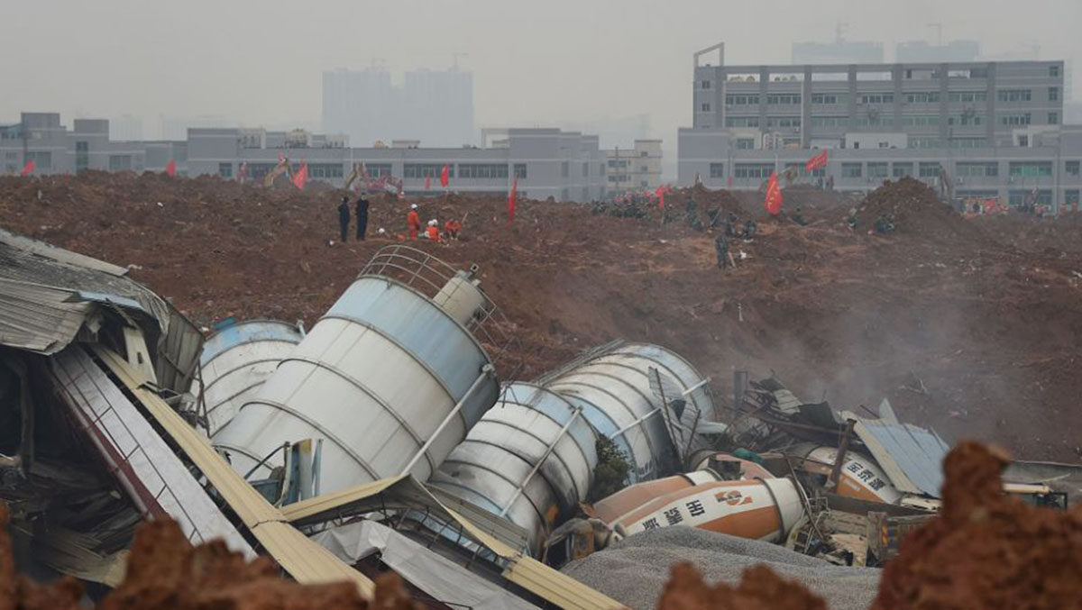 Decenas de desaparecidos por deslizamiento de tierra en el sur de China