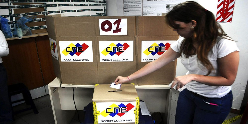 Lucena: 60% de las mesas electorales están abiertas en todo el país
