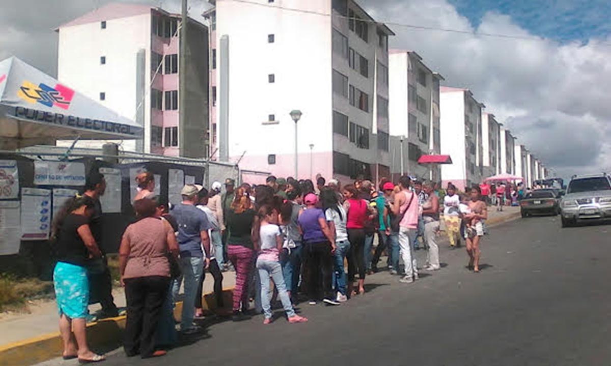 CNE habilitó centro electoral en urbanismo Ayacucho