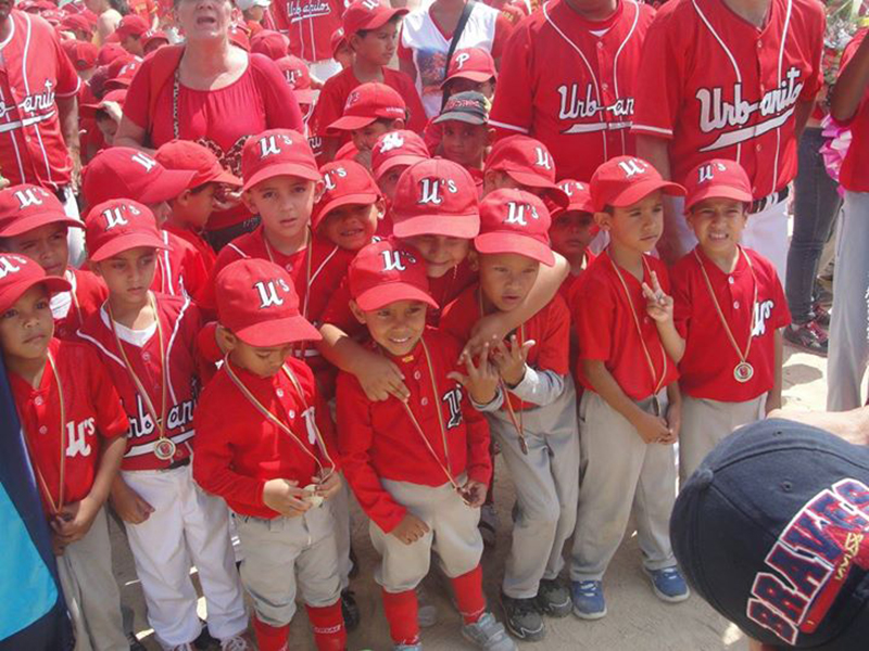 Urbanitos se mantiene invicto con cuatro triunfos en beisbol semillitas