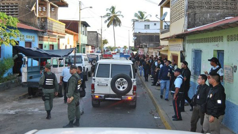 Reportan situación de rehenes en El Cementerio