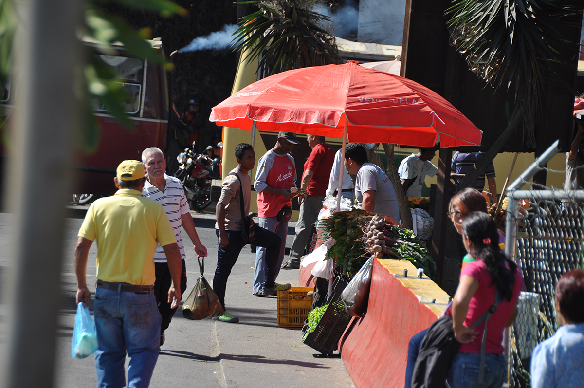 Exigen que se cumpla la Ordenanza sobre Mercado Municipal