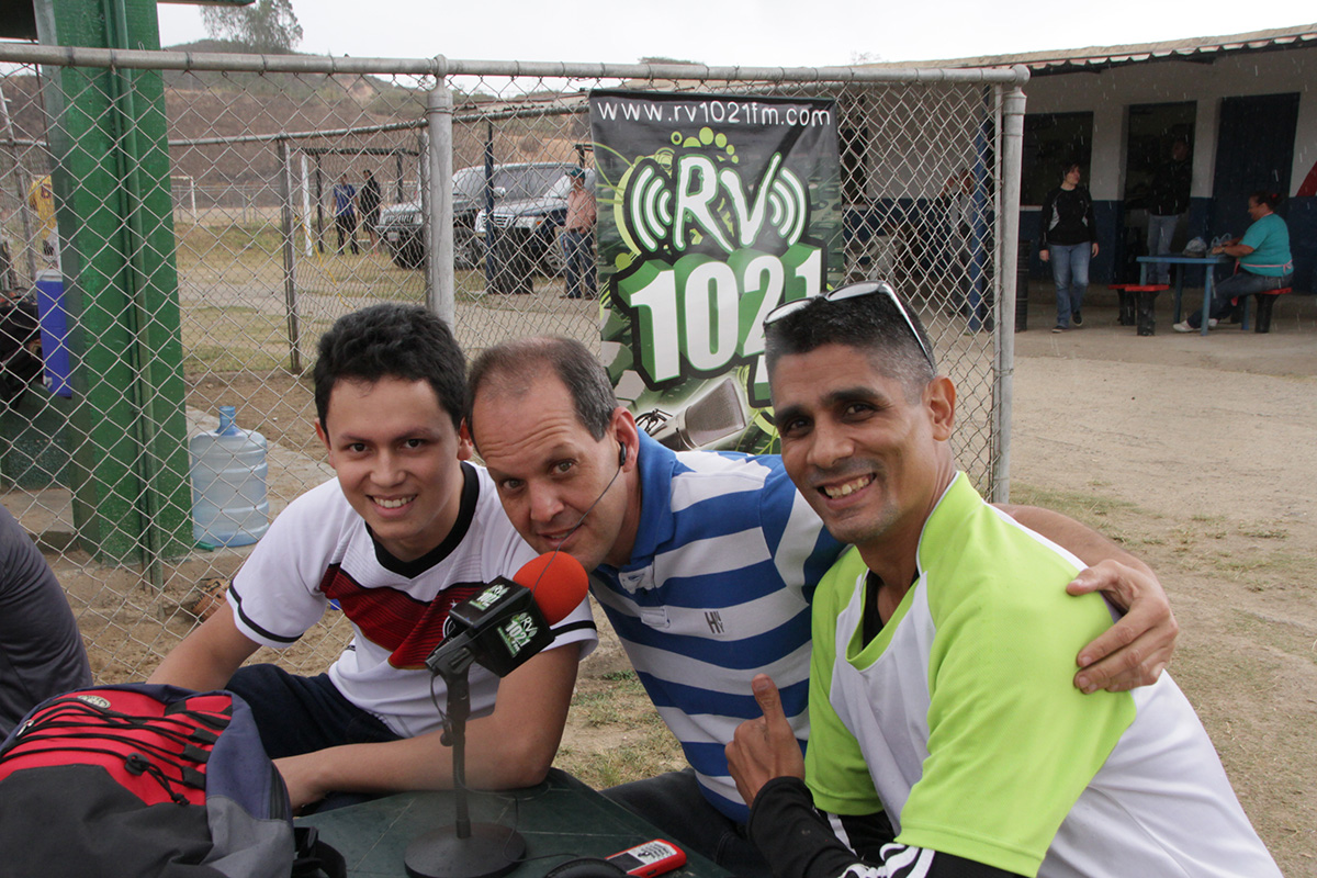 RV 102.1 FM apoya el beisbol menor de los Altos Mirandinos