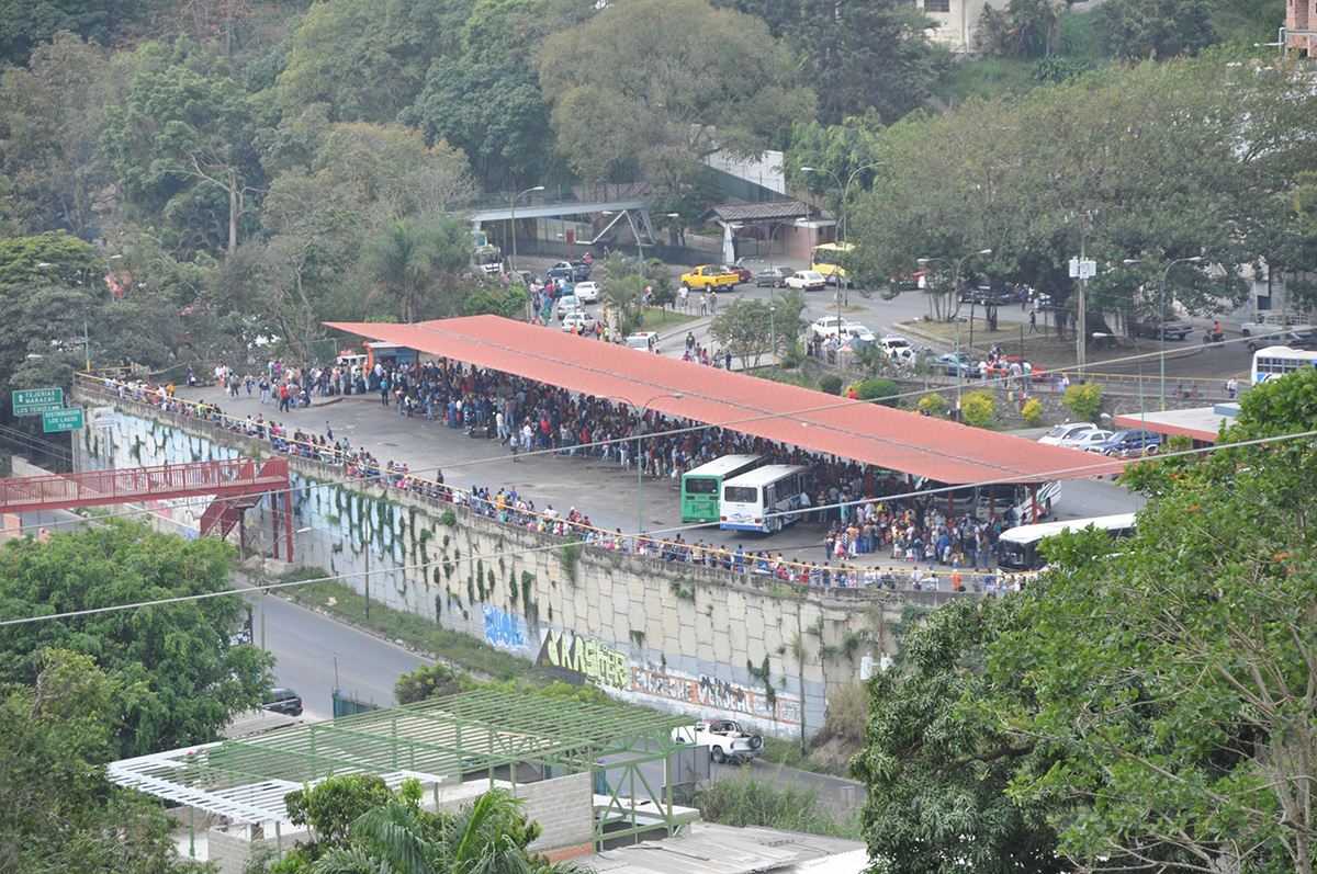 Incorporan autobuses en Los Lagos