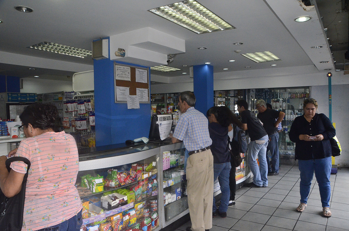 Farmacias preparan solo algunos medicamentos