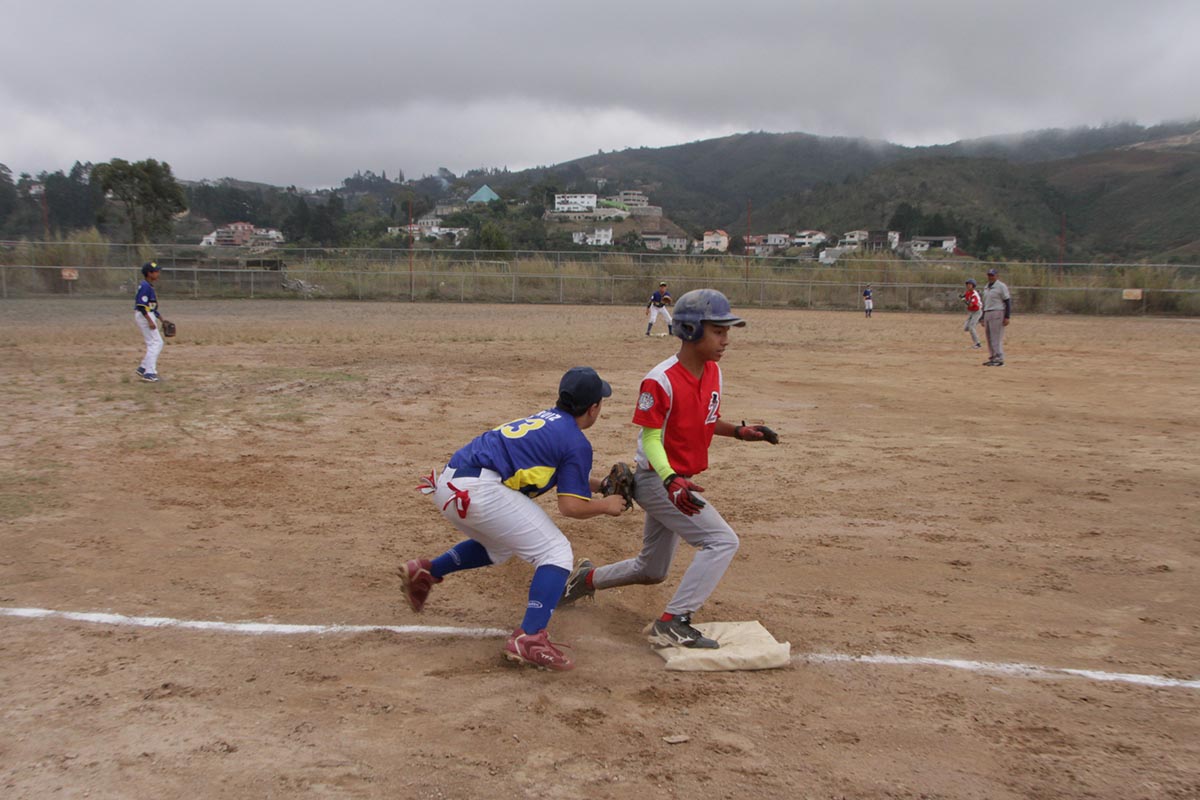 Los Salias barrió a Sucre en beisbol zonal infantil AA