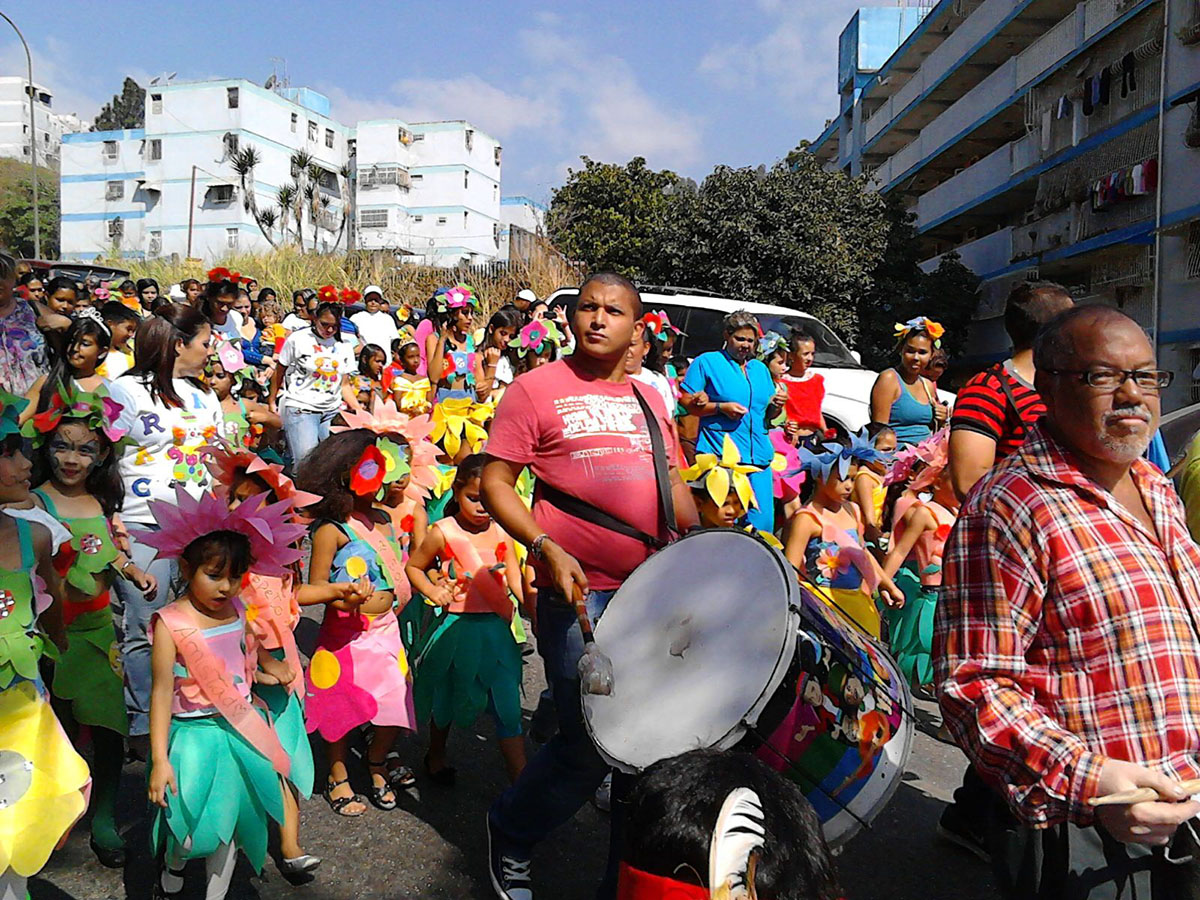 Planteles adelantaron el Carnaval