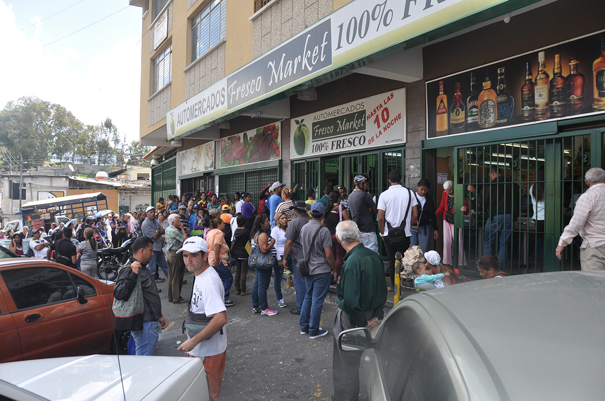 Mayores de 12 años podrán adquirir productos regulados en Carrizal