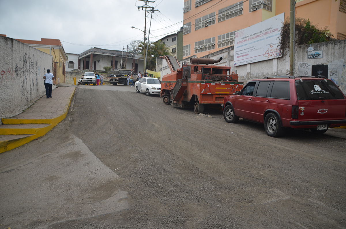 Alcaldía de Carrizal invierte Bs. 16, 7 millones en asfaltado