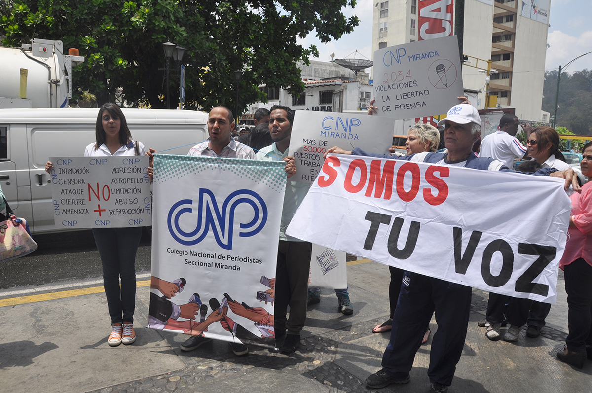 Crisis del papel movilizó  a periodistas locales