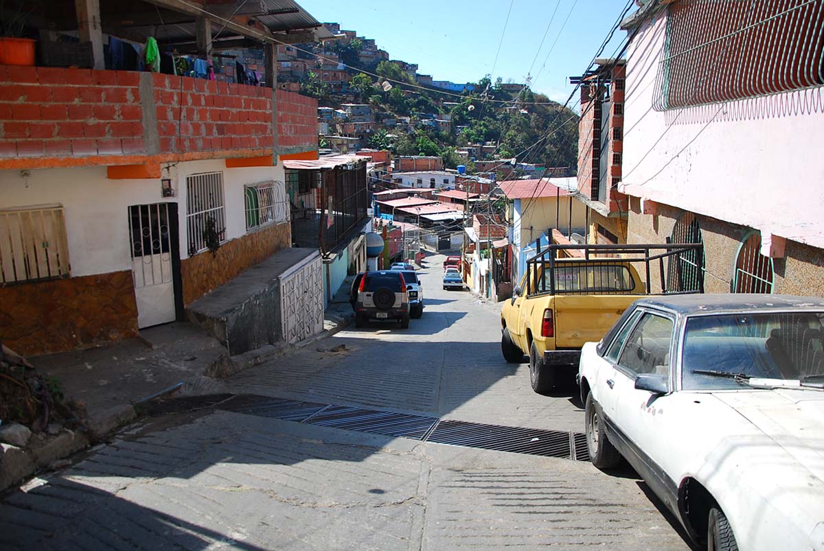 Intentó quemar viva a su esposa en Brisas de Oriente