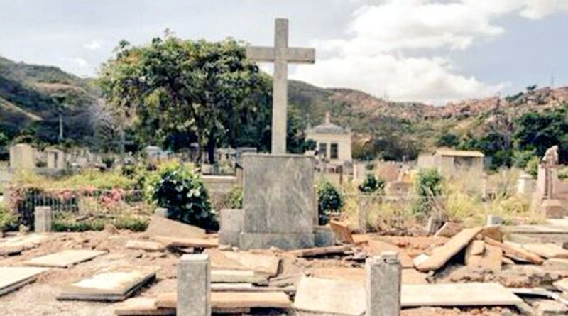 Profanaron panteón de sacerdotes canónigos de la Catedral de Caracas