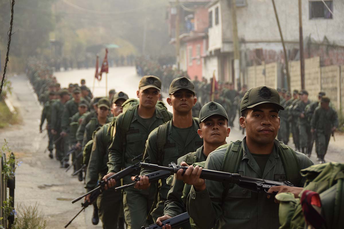 En Los Teques se honró  a Hugo Chávez