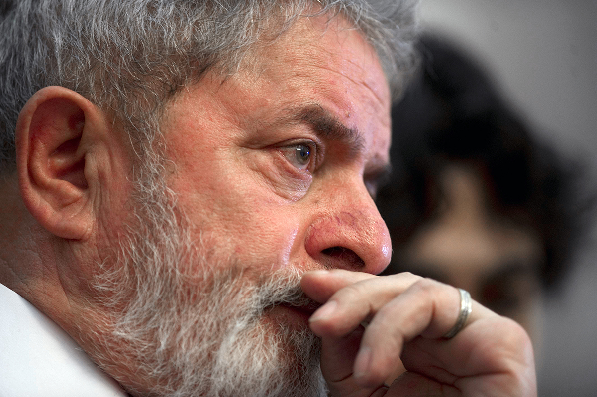 Policía brasileña allanó la casa de Lula