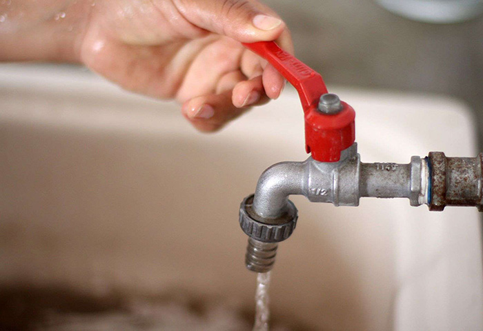 Vecinos de El Panadero amenazan con  trancar la calle por falta de agua