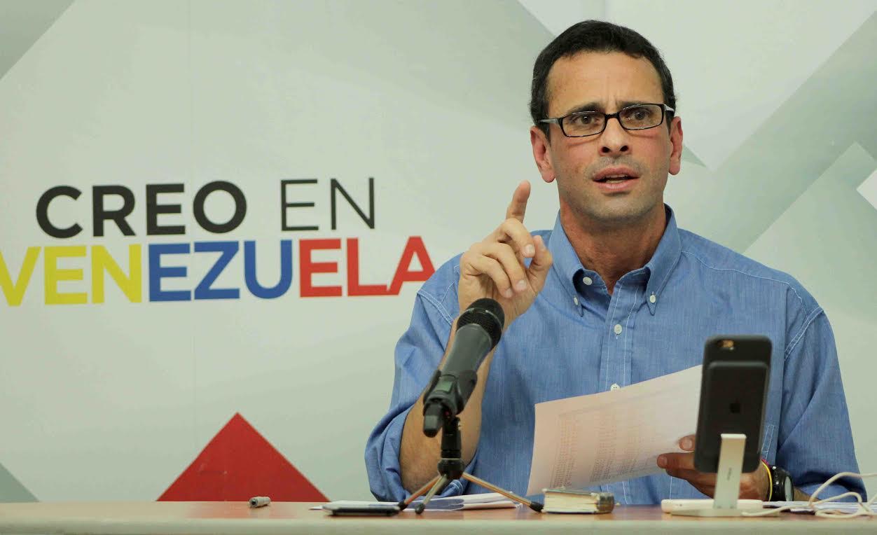 Capriles: Más de 2 millones 500 mil firmas recogió la MUD