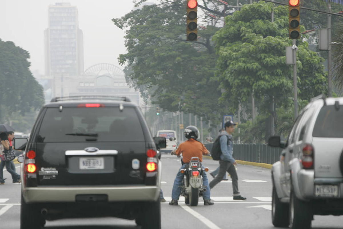 Prevén lloviznas en Caracas en horas de la tarde