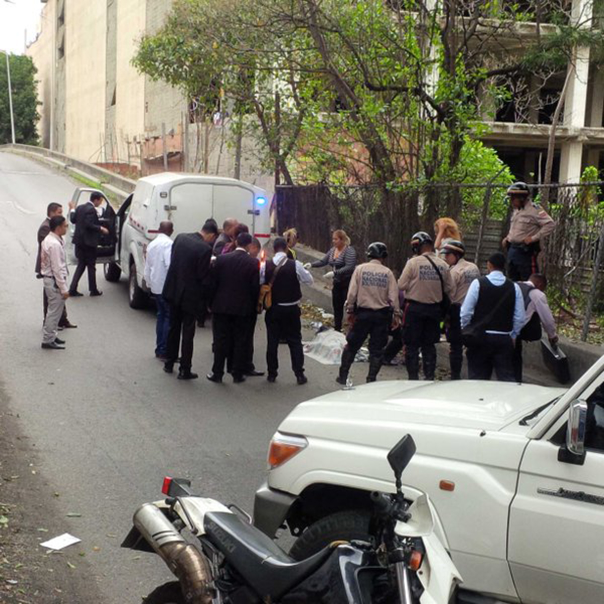 Hallan cadáver de un hombre en rampa de El Cementerio