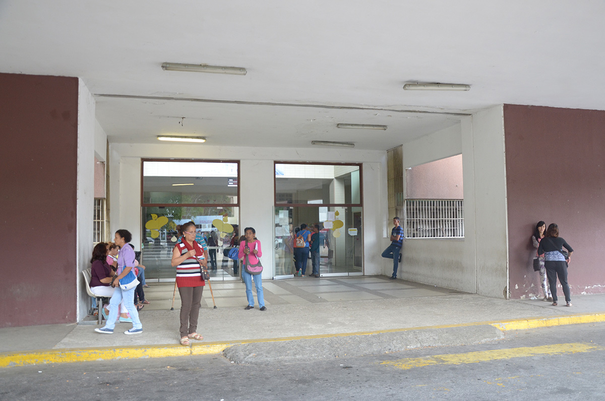 4 residentes de cada servicio hacen falta en el HVS