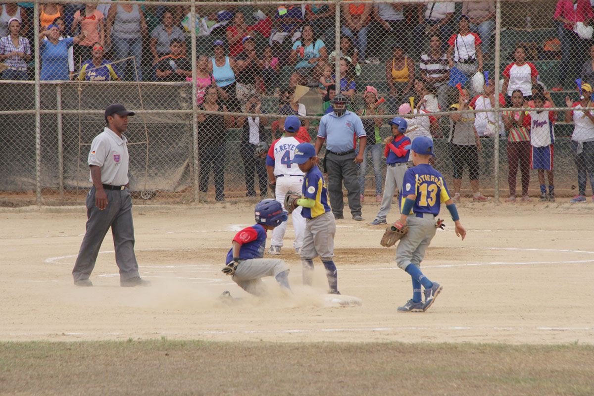 Los Salias perdió invicto en Beisbol Concentrado Infantil A