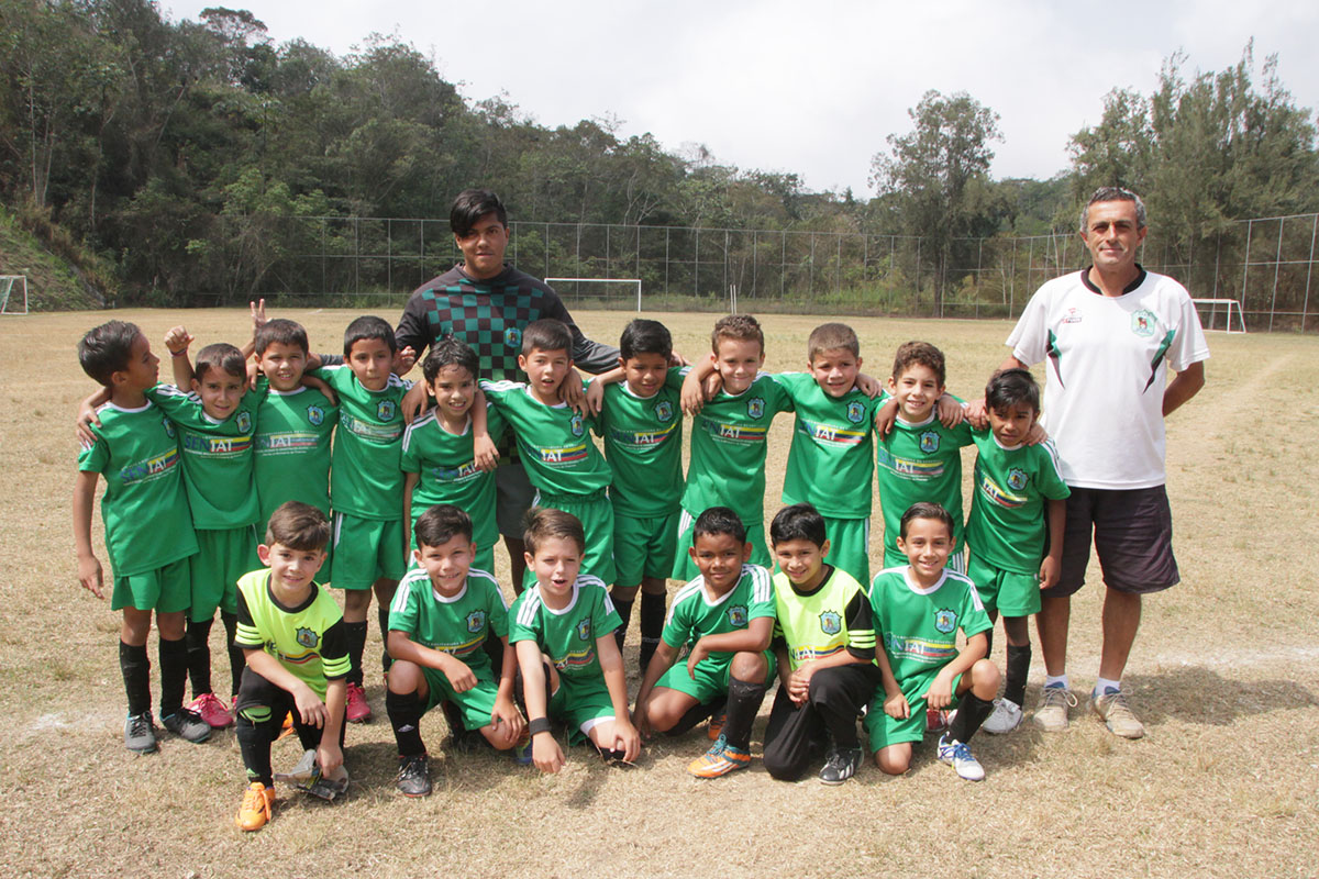 Escuelita de Fútbol Los Castores igualó con Loyola en la Liga Intercolegial